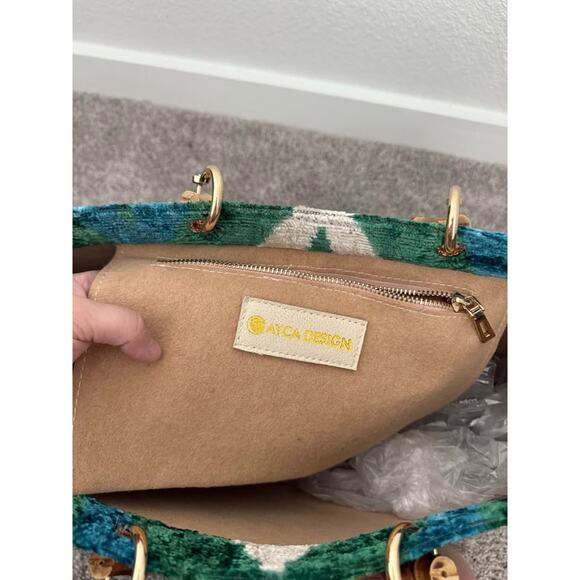 Ayca Design Silk Velvet Bamboo Handle Ikat Large Tots Bag - Picture 7 of 8